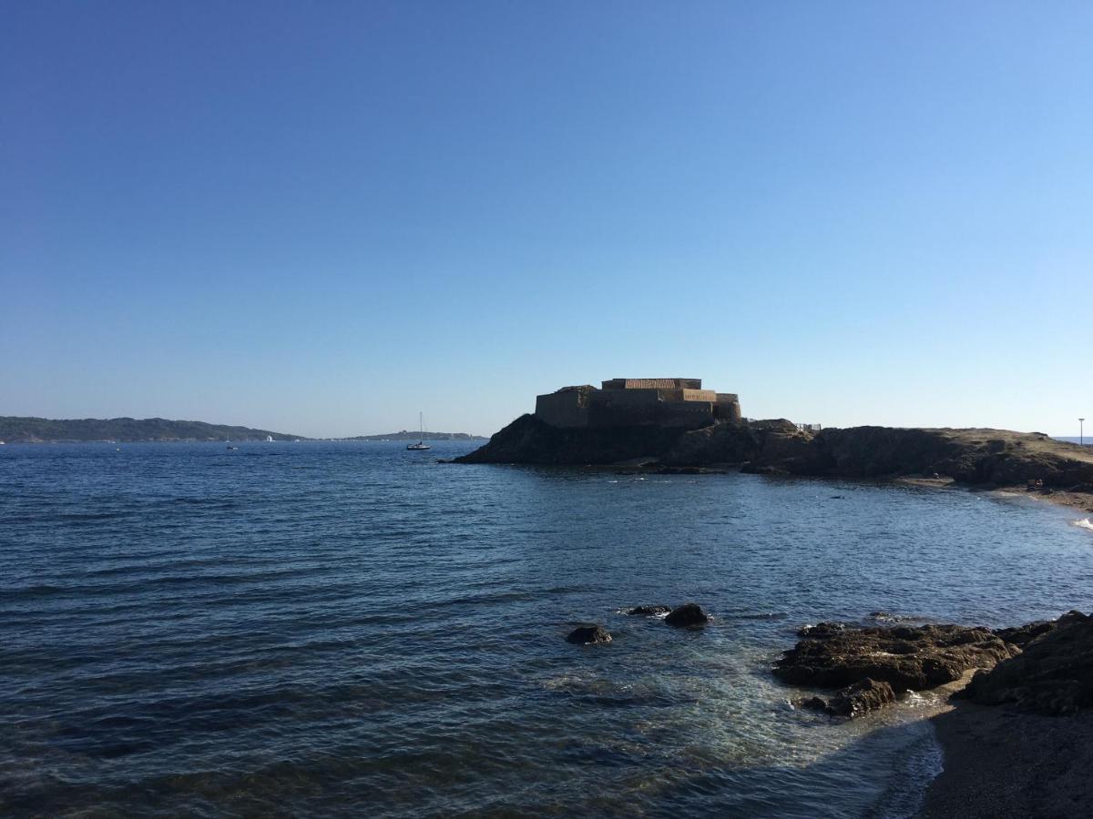 La Provence Authentique A 30 Minutes Des Plages Collobrieres Luaran gambar
